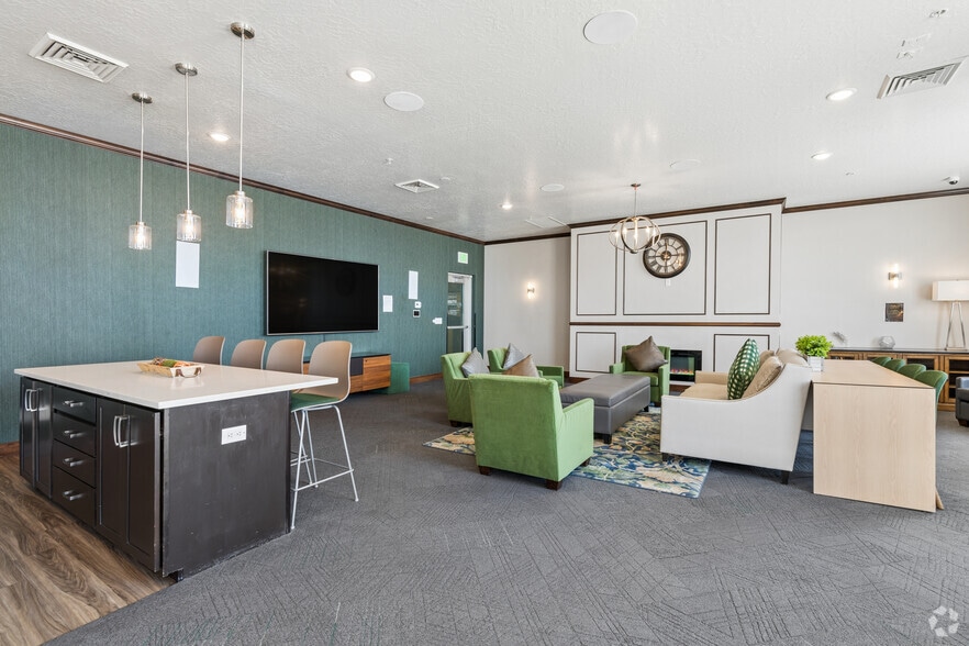 196 W Vine St, Murray, UT for lease - Interior Photo - Image 2 of 77