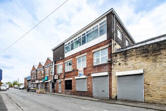 Plus de détails pour Factory St, Bradford - Industriel à louer