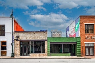 201 E 6th St, Austin, TX for lease Building Photo- Image 1 of 3