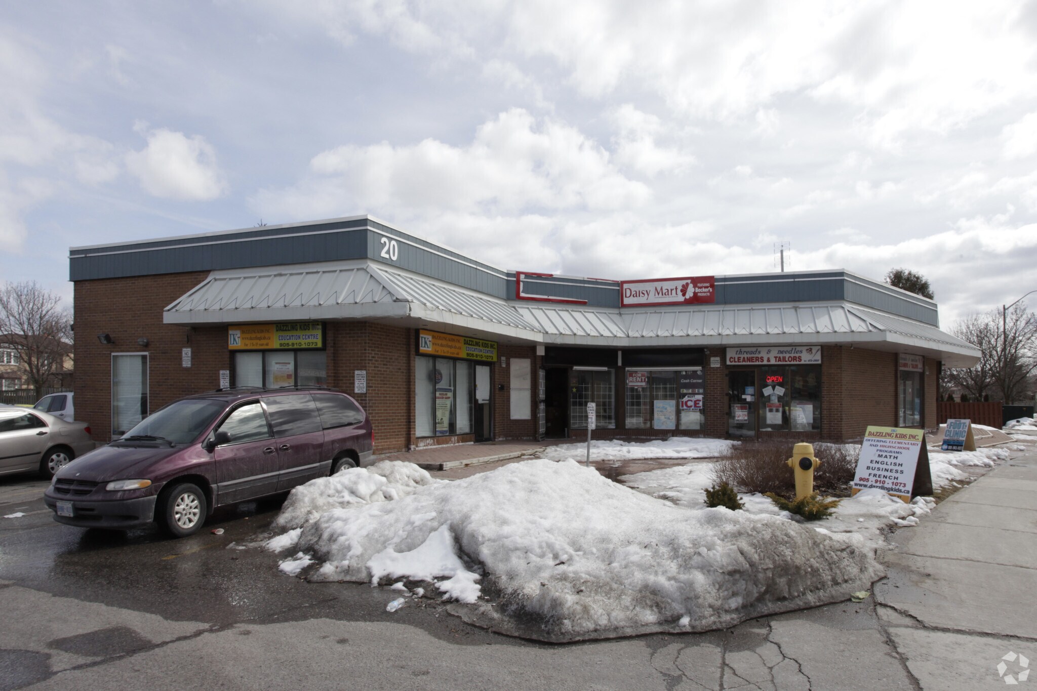 20 Fincham Ave, Markham, ON for sale Primary Photo- Image 1 of 1