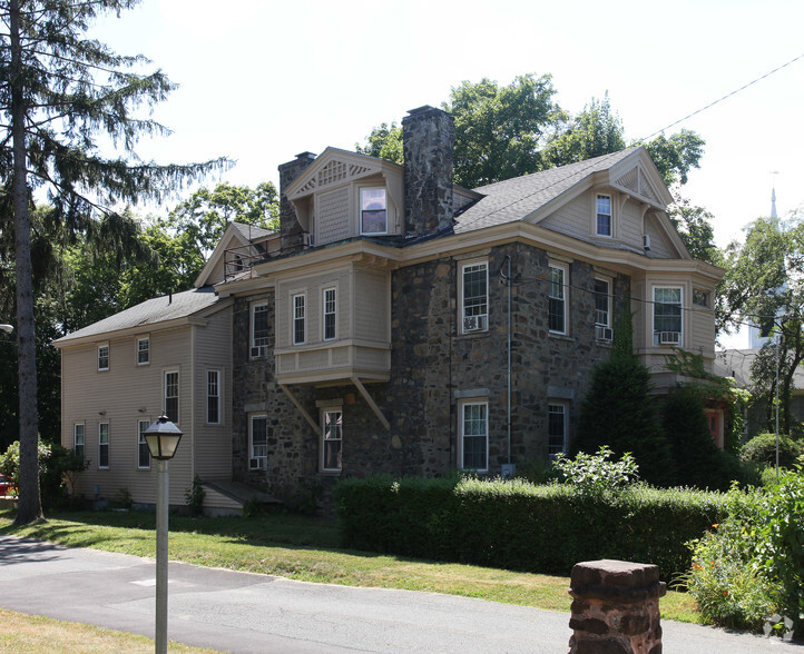 479 Main St, Greenfield, MA à vendre - Photo principale - Image 1 de 1