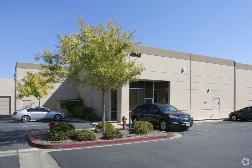 41543 Cherry St, Murrieta, CA à louer - Photo du bâtiment - Image 3 de 8
