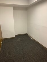 5875 N Lincoln Ave, Chicago, IL for lease Interior Photo- Image 2 of 2