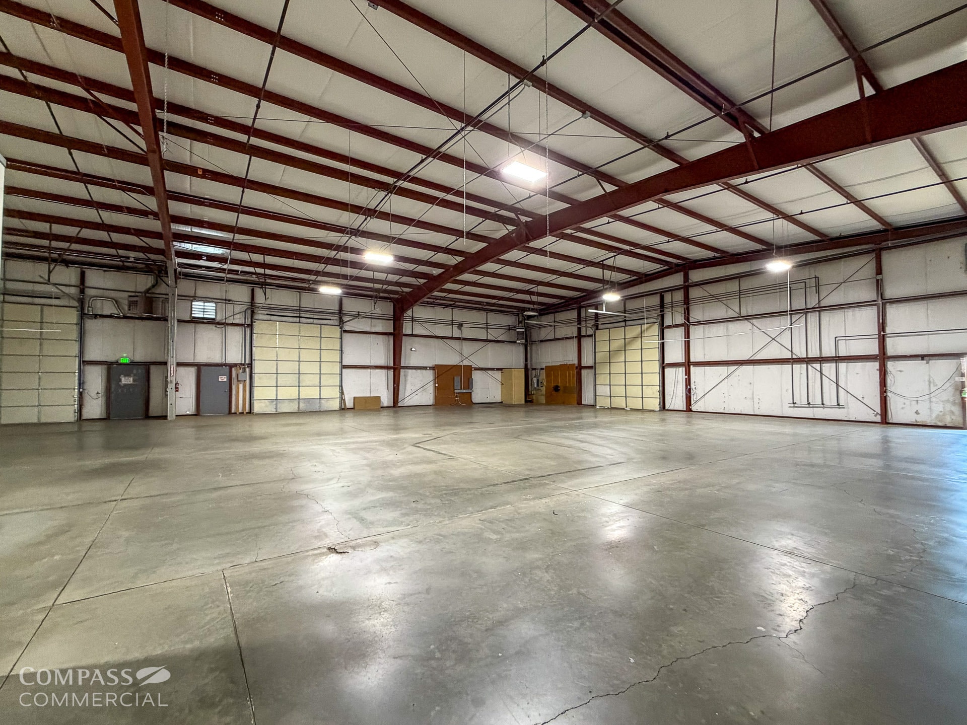 217 Pumice Ave, Redmond, OR for lease Interior Photo- Image 1 of 3