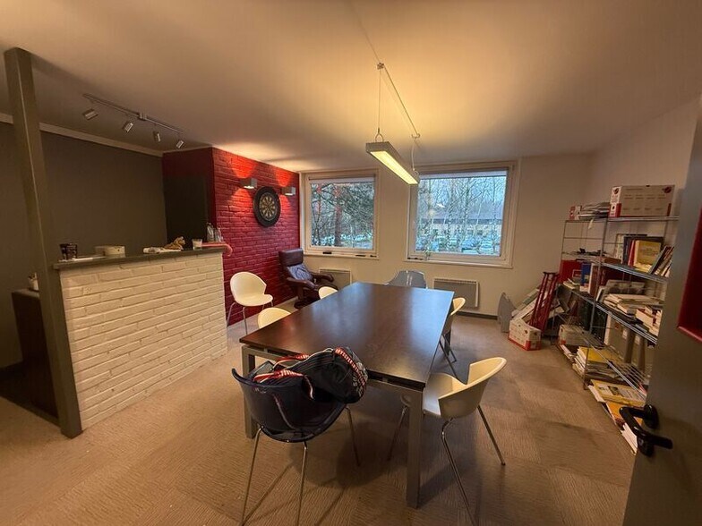 Office in VILLENEUVE-D'ASCQ for sale - Interior Photo - Image 1 of 4