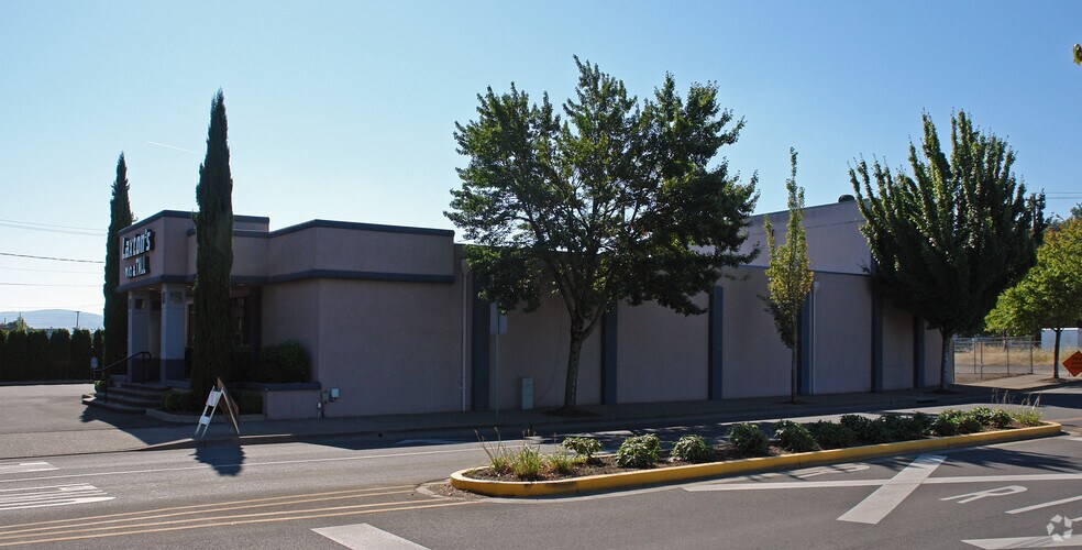 505 S A St, Springfield, OR for lease - Building Photo - Image 2 of 19