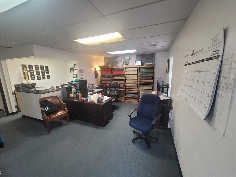 405 N Harmon Ave, Watonga, OK à vendre - Photo du bâtiment - Image 3 de 13