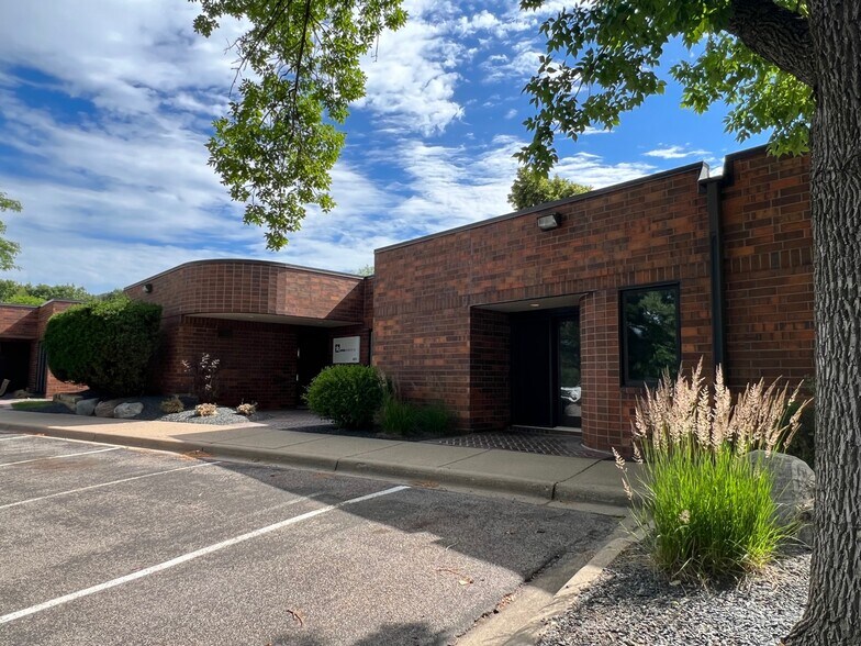4970-4980 Lincoln Dr, Minneapolis, MN à vendre - Photo du bâtiment - Image 1 de 11