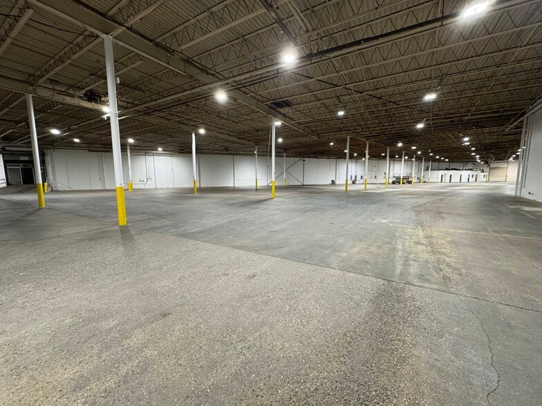 1030 E New York St, Indianapolis, IN for lease - Building Photo - Image 3 of 13