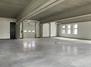 Flex in Nanterre for lease Interior Photo- Image 1 of 7