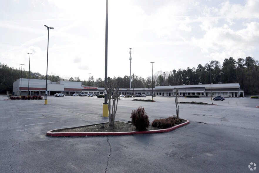6009-6023 Memorial Dr, Stone Mountain, GA for lease - Primary Photo - Image 2 of 4