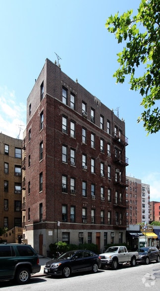 579-587 Fort Washington Ave, New York, NY for sale - Building Photo - Image 2 of 2