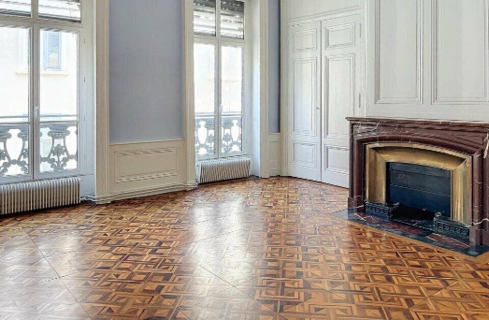 Multifamily in Lyon for sale Interior Photo- Image 1 of 9