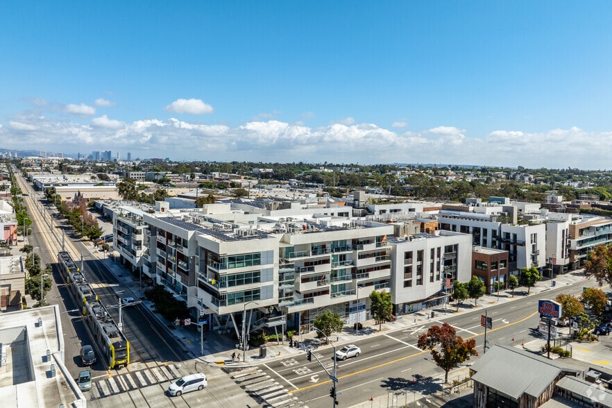 1625 Lincoln Blvd, Santa Monica, CA for lease - Aerial - Image 2 of 3