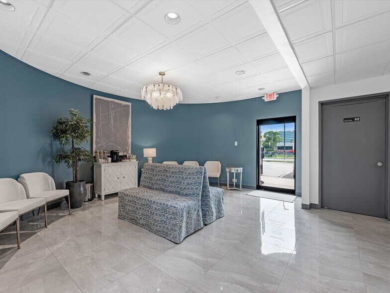 525 Blossom St, Webster, TX à vendre - Photo du bâtiment - Image 2 de 41