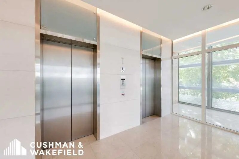 42 Rue D'Arcueil, Rungis à louer - Photo du bâtiment - Image 3 de 13