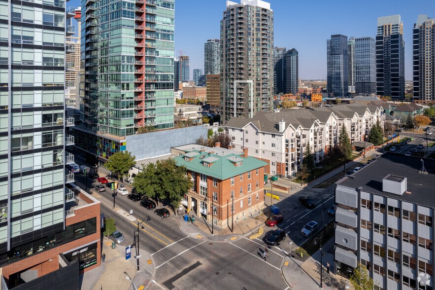 1316 1 St SW, Calgary, AB à louer - Aérien - Image 2 de 3