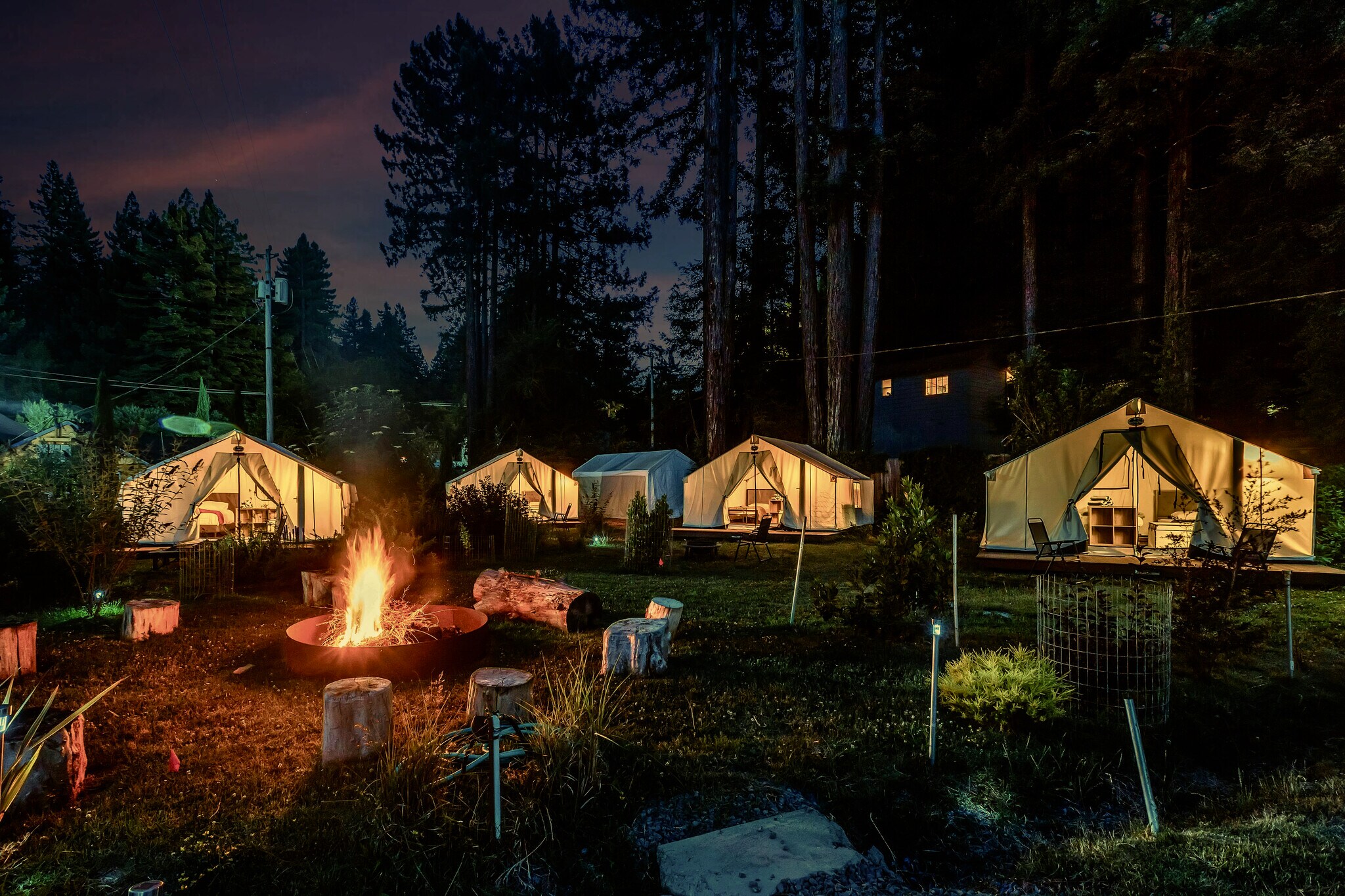 16590 River Rd, Guerneville, CA à vendre Photo du bâtiment- Image 1 de 31