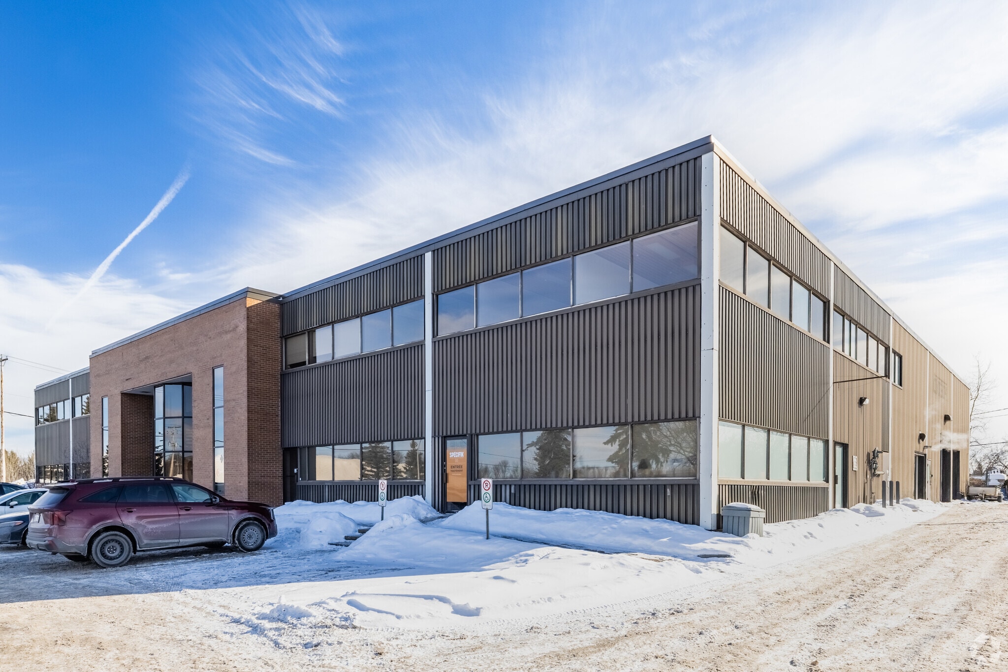 15 Rue Buteau, Gatineau, QC for lease Primary Photo- Image 1 of 3