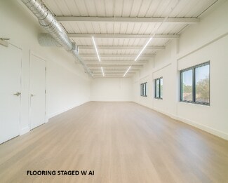 Plus de détails pour 2400 5th Ave S, Saint Petersburg, FL - Bureau, Industriel à louer