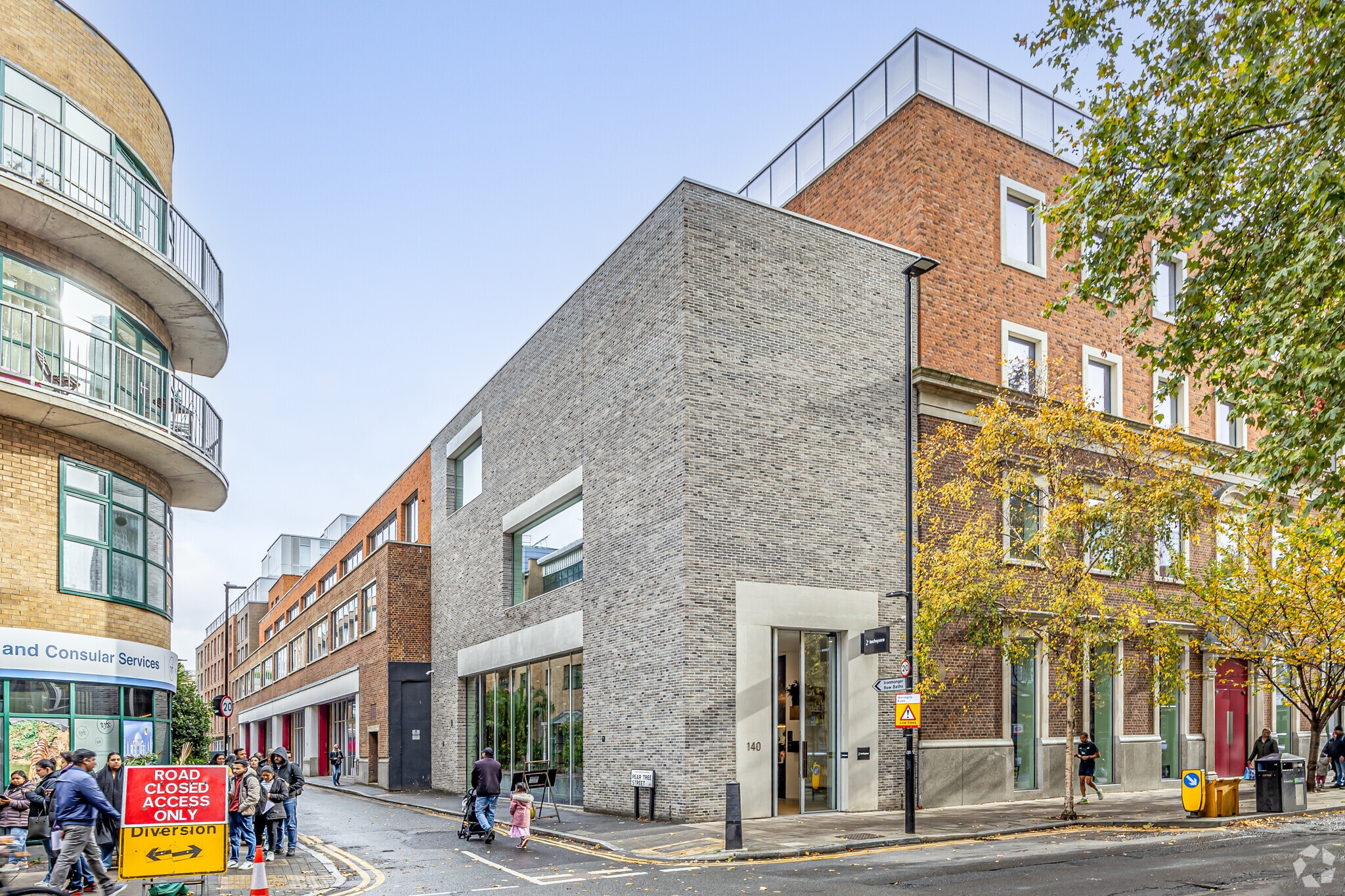 132-140 Goswell Rd, London for lease Primary Photo- Image 1 of 77