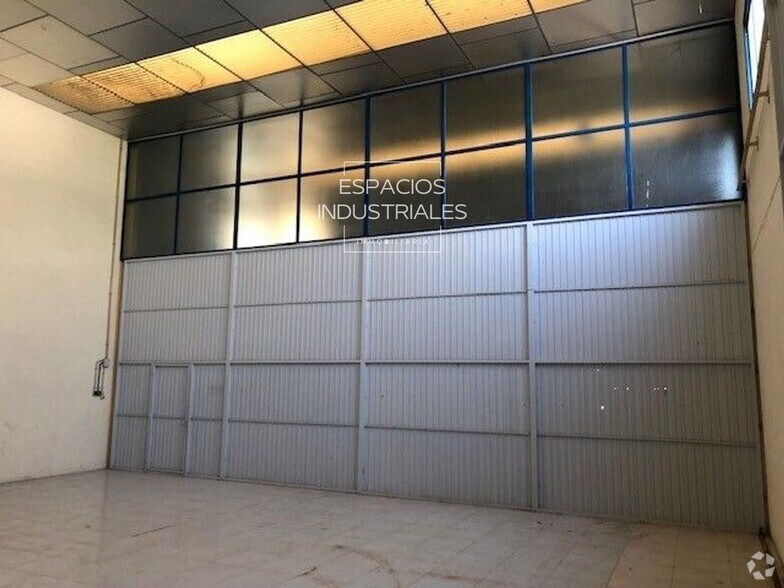 Industriel dans Ciempozuelos, Madrid à louer - Photo du bâtiment - Image 2 de 9