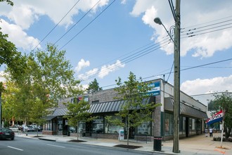 7135-7137 Wisconsin Ave, Bethesda, MD à louer Photo du bâtiment- Image 1 de 3