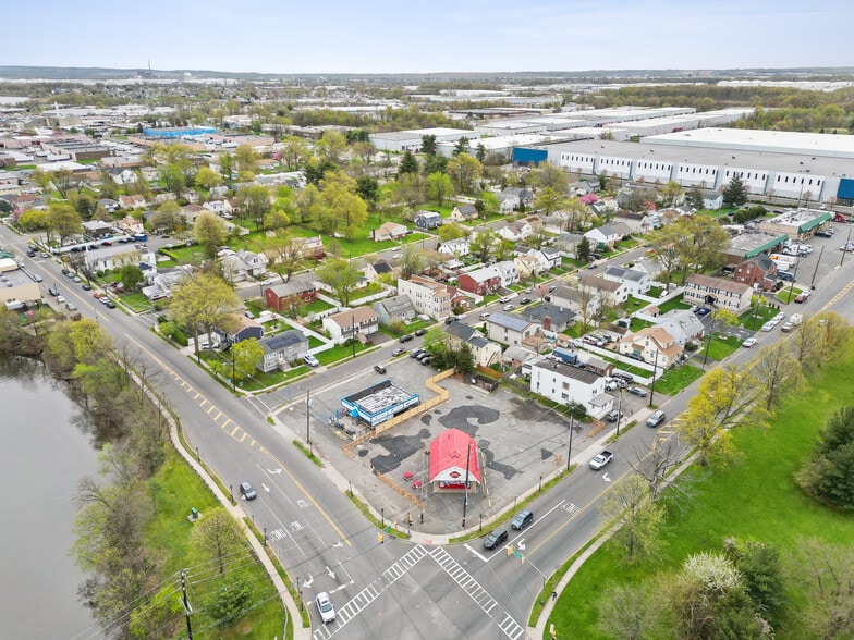 735 E Hazelwood Ave, Rahway, NJ for sale - Building Photo - Image 3 of 31