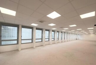 Office in Boulogne-Billancourt for lease Interior Photo- Image 2 of 3