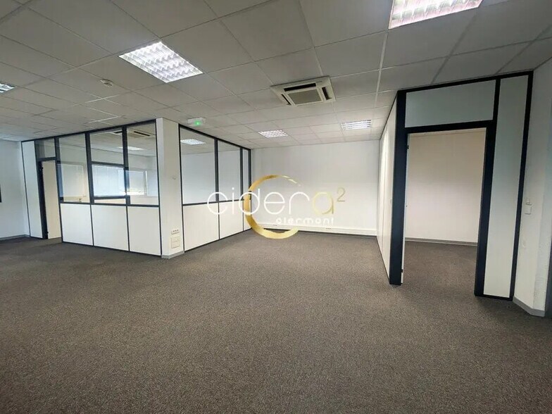 Bureau dans Aubière à louer - Photo intérieure - Image 3 de 7