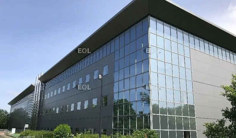 Industriel dans Élancourt à louer - Photo du bâtiment - Image 2 de 34