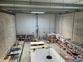 Bureau dans Le Thillay à louer Photo intérieure- Image 2 de 9