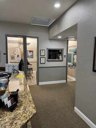 Plus de détails pour 2095 W Main St, League City, TX - Bureau à louer
