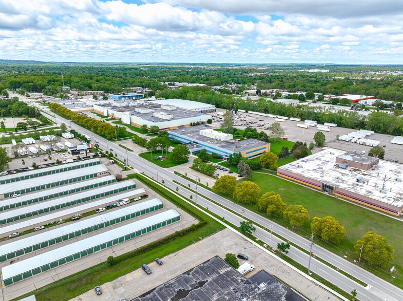 4147 Eastern Ave SE, Wyoming, MI for sale - Building Photo - Image 2 of 7