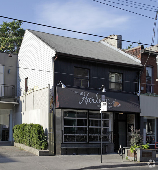 745 Queen St W, Toronto, ON à louer - Photo du bâtiment - Image 3 de 3