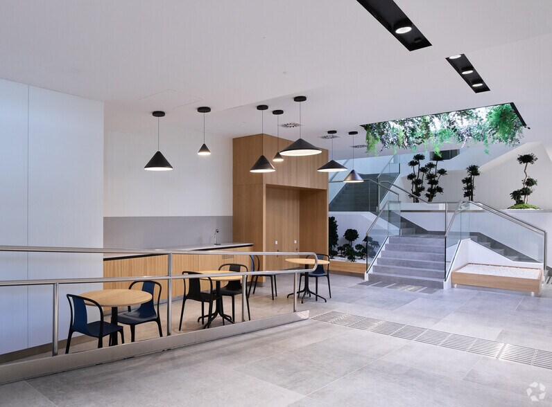 Calle Orense, 34, Madrid, Madrid à louer - Photo intérieure - Image 3 de 10