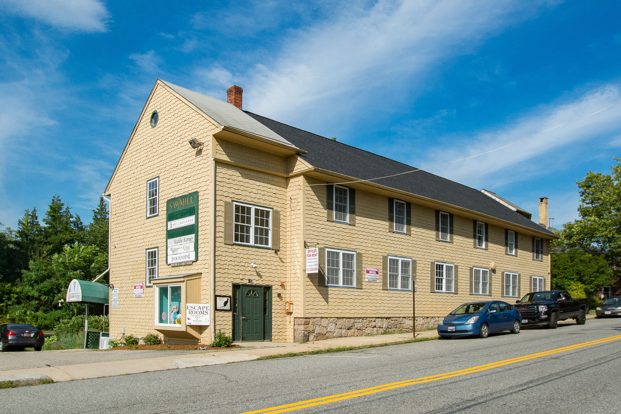 213 Robinson St, South Kingstown, RI for lease Building Photo- Image 1 of 36