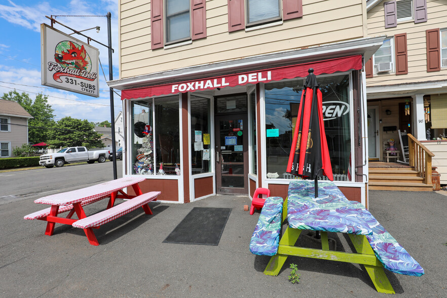 98-100 Foxhall Ave, Kingston, NY for sale - Building Photo - Image 3 of 17