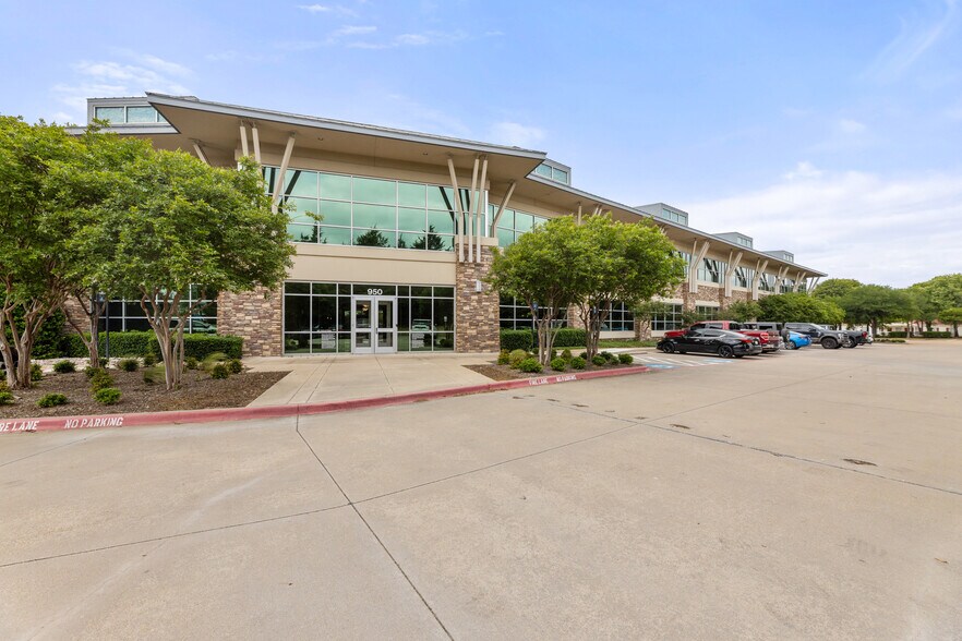 950 E State Highway 114, Southlake, TX à louer - Photo du bâtiment - Image 1 de 12