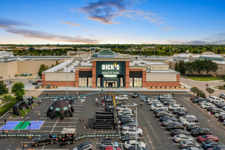 6501 Bluebonnet Blvd, Baton Rouge, LA à vendre - Photo du bâtiment - Image 1 de 6