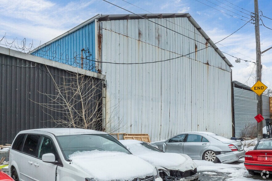 995 E 49th St, Brooklyn, NY à vendre - Photo principale - Image 1 de 6