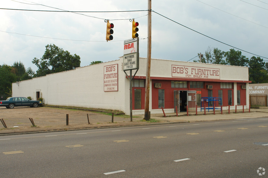 1724 Bailey Ave, Jackson, MS à vendre - Photo du bâtiment - Image 2 de 20