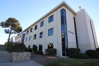 4100 Rio Bravo Dr, El Paso, TX for lease Building Photo- Image 1 of 21