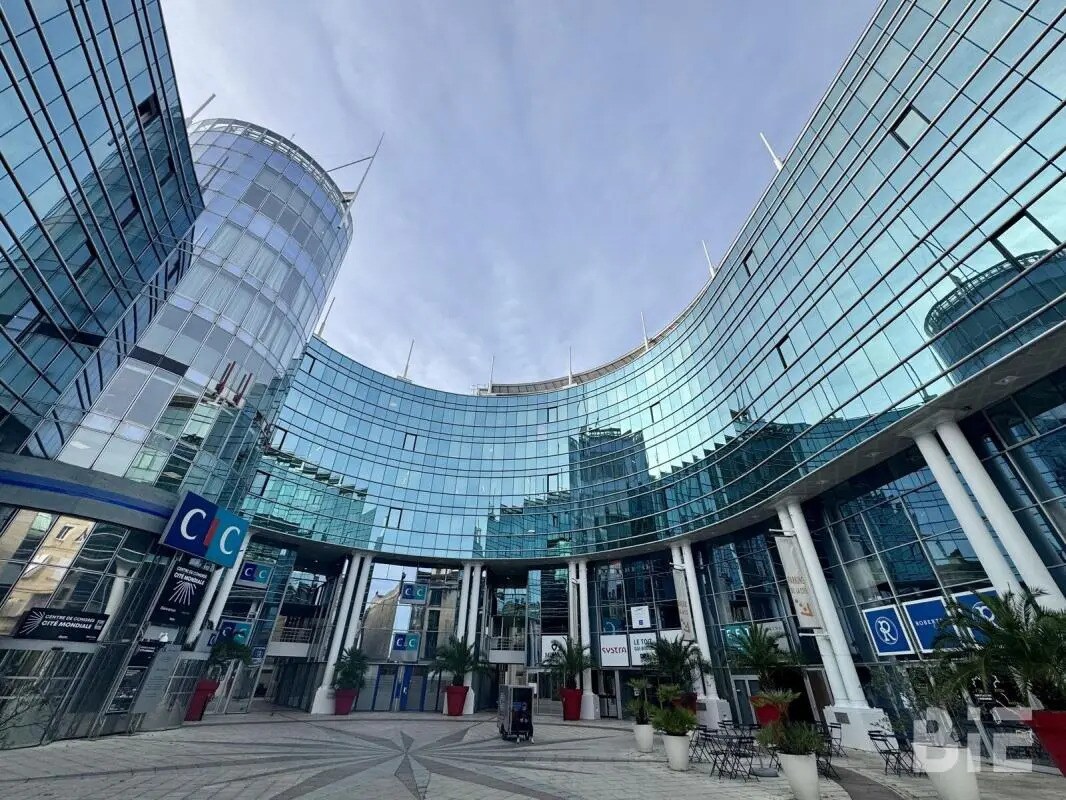 Office in Bordeaux for lease Building Photo- Image 1 of 7