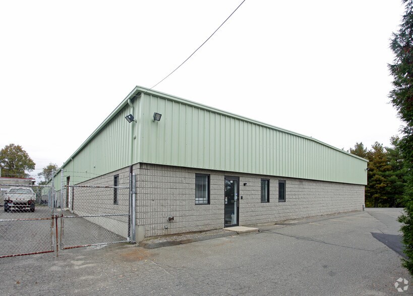 310 Bishop Ave, Bridgeport, CT à louer - Photo du bâtiment - Image 2 de 7