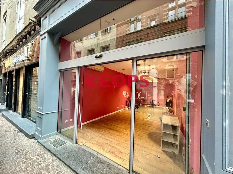 Retail in Toulouse for lease - Building Photo - Image 1 of 7