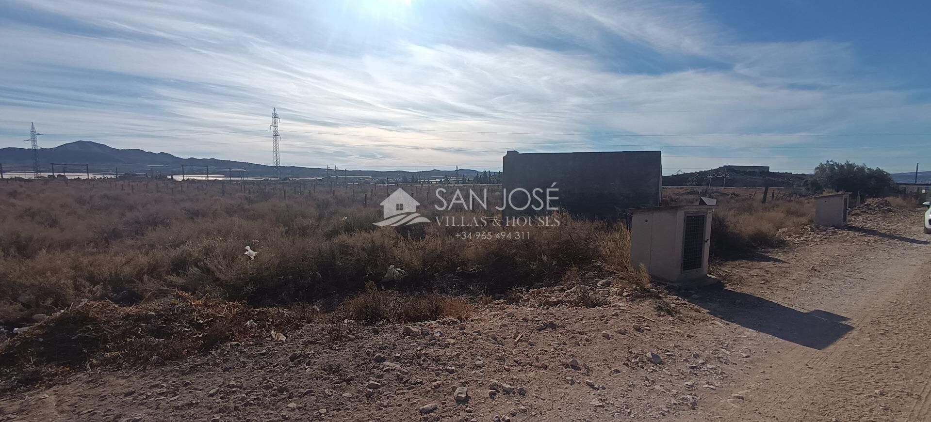 Land in Monforte del Cid, Alicante for sale Primary Photo- Image 1 of 7