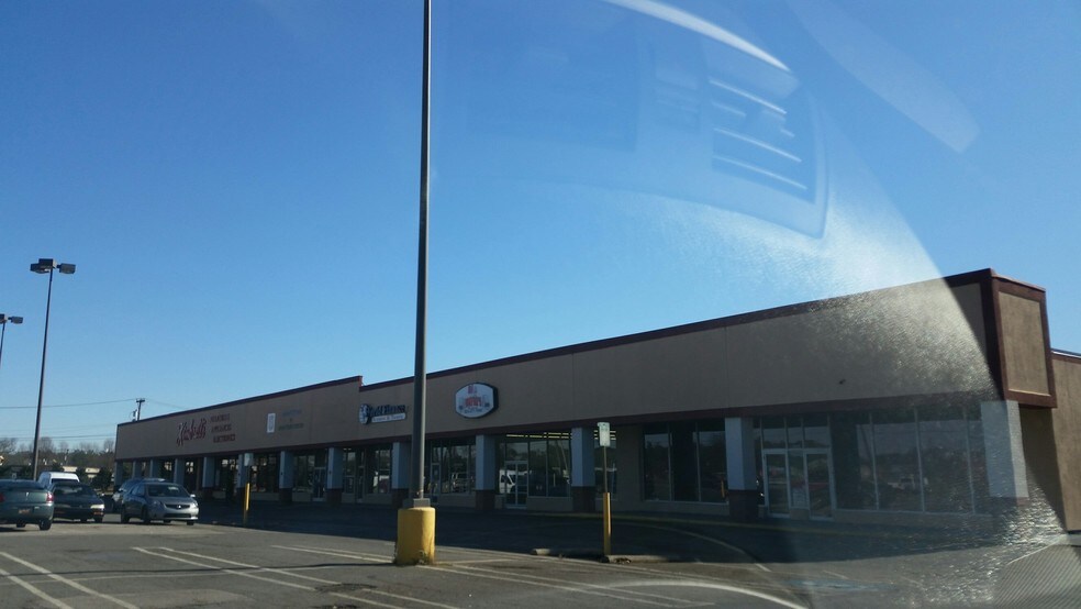 1452 J A Cochran Byp, Chester, SC à louer - Photo du bâtiment - Image 3 de 8