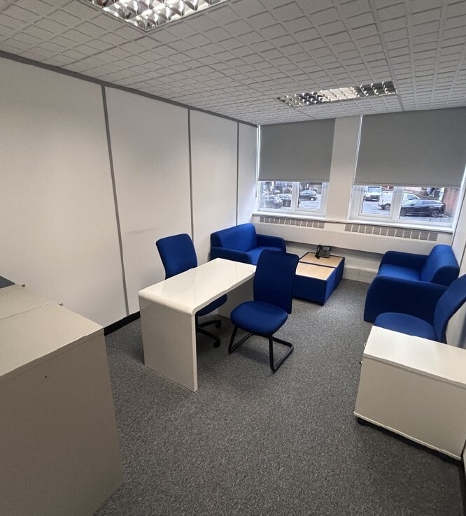 14 Lyon Rd, Harrow à louer Photo intérieure- Image 1 de 5