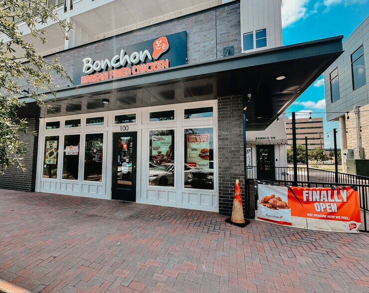 300 E Front St, Arlington, TX for lease - Building Photo - Image 1 of 4